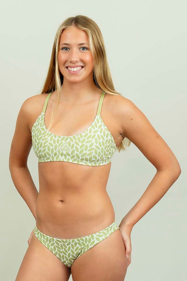 Bikini deportivo estampado resistente al cloro.